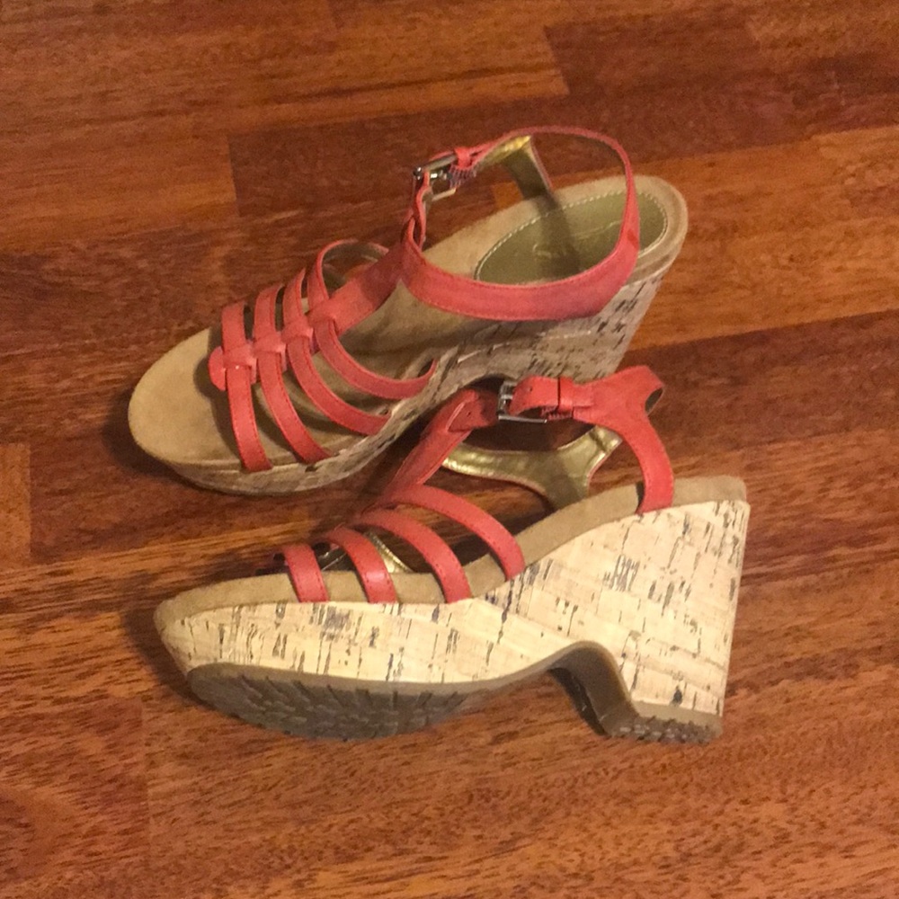 Chaps wedge heels -fun color!  Size 5.5B